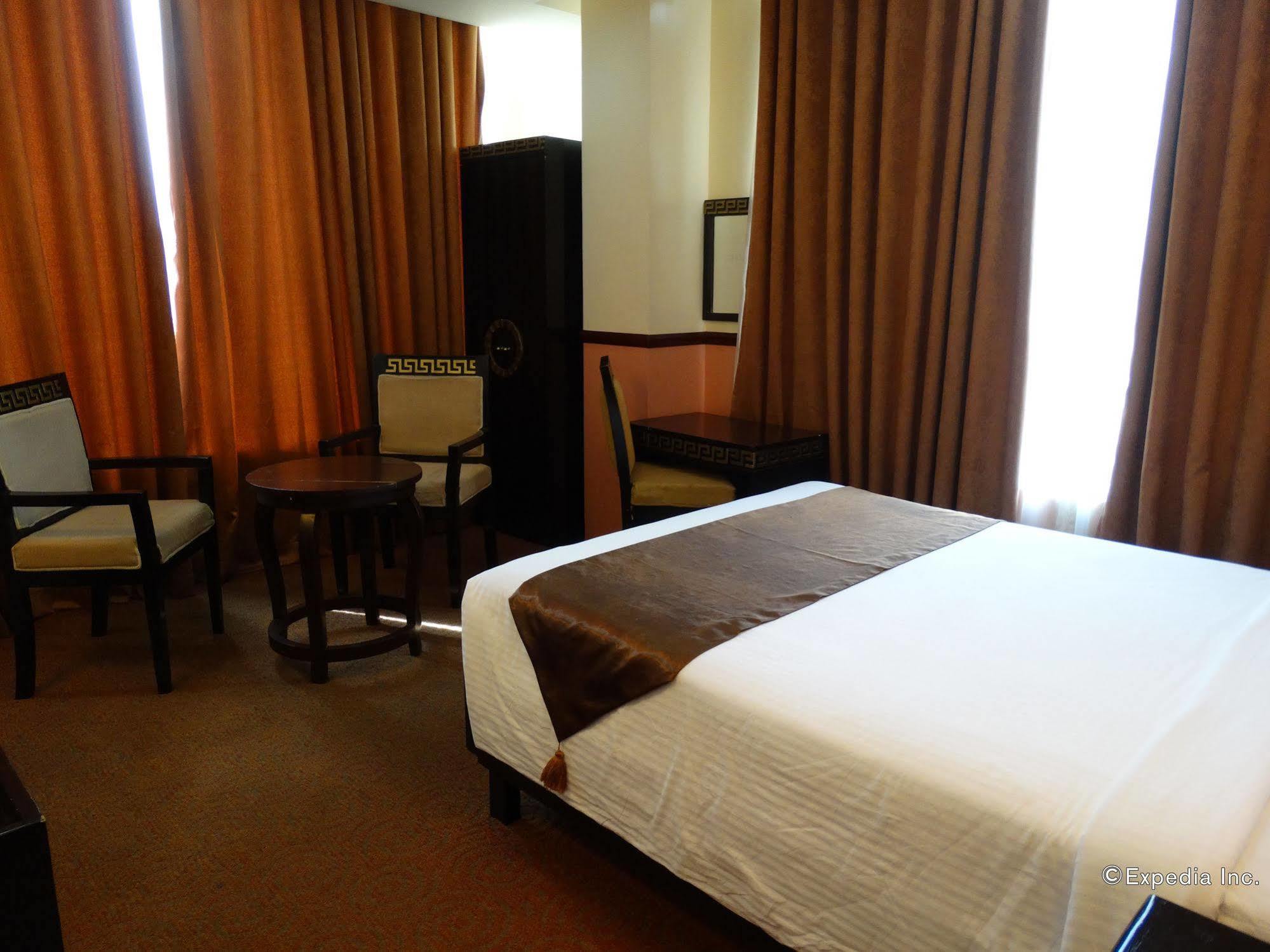 Manila Crown Palace Hotel Bagian luar foto